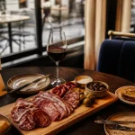 L’Incontro - restaurant italien paris 2 : apéritif italien sur table, terrasse calme